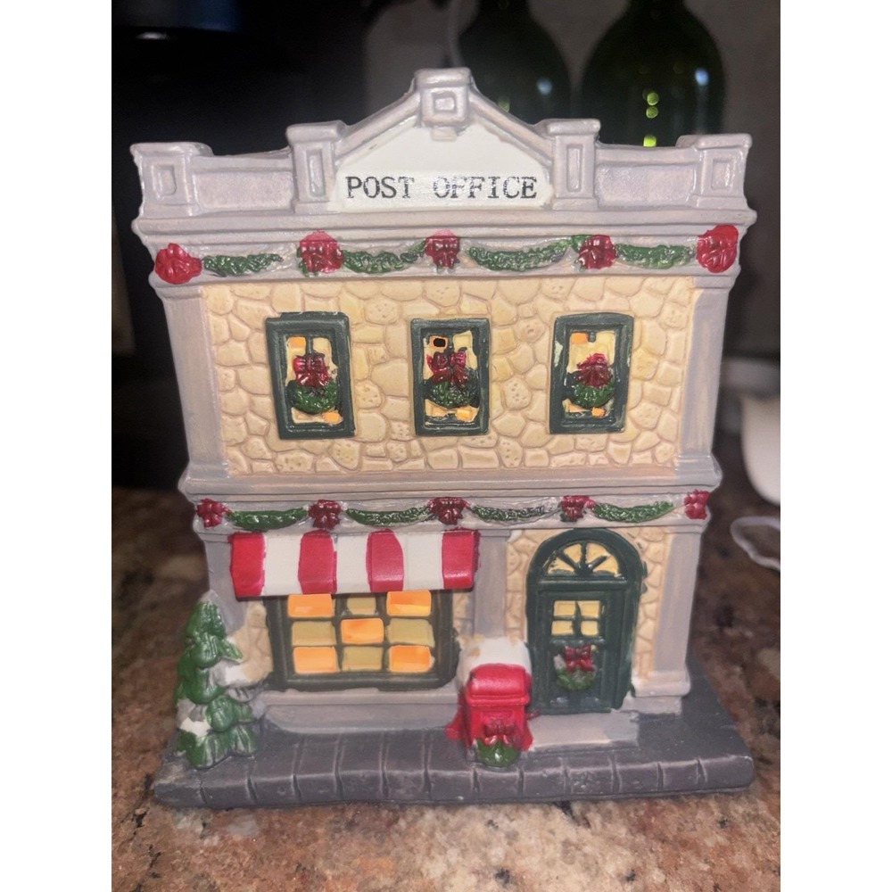 VTG Noma Dickens Winterville Collectable Porcelain Lighted Post Office Christmas